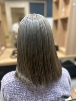 ヘアサロンアンドヘアメイクディー(hair salon hair make D)&nbsp;仙台D　ケアブリーチ×ハイトーンシルバーベージュボブstyle
