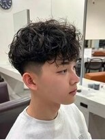 キングオブヘア バイ ノイズ 梅田茶屋町店(KING of hair by NOISM)&nbsp;スペインカール波巻きツイストスパイラルパーママッシュ短髪