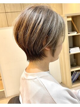 ヨファ ヘアー(YOFA hair) 似合わせカット　大人くびれショート