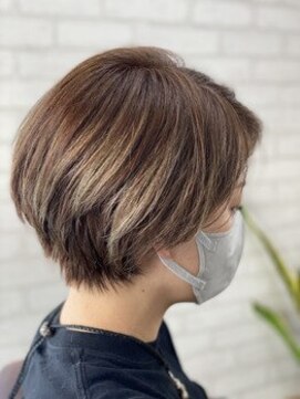 アトリエナガノ(atelier nagano) ショートボブ/ニュアンスカラー/センターパート/ブルージュ