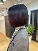 暗めボルドーのボブが可愛い！