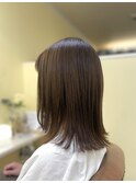 大人女性のうる艶ミディアムヘアー