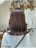 マロンベージュ　波巻きウェーブ　ミディアムボブ