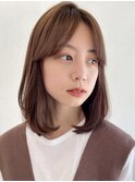 内巻きミディアム大人かわいいセンターパートショコラブラウン