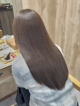 大人美人透明感髪質改善ニュアンスカラーくすみカラーオリーブ