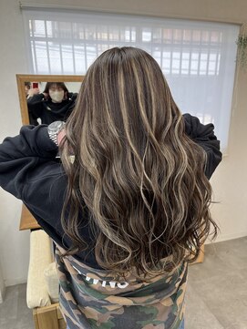 リングバイモアムー(Ring by Moremuu) デザインハイライト　白髪ボカシ