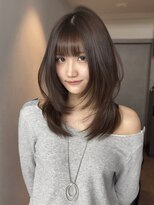 アイヴァン(AIVAN)&nbsp;ミディアムハッシュカット レイヤーカット
