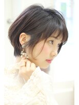 ラグエル(RAGUEL)&nbsp;30代からの大人女性におすすめ前下がりショートボブ