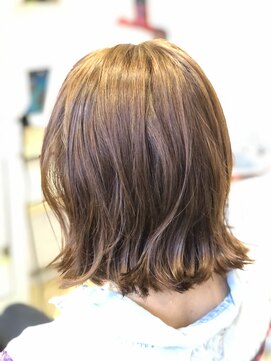ランコントル(rencontre) 外ハネ/ボブスタイル/ミディアム