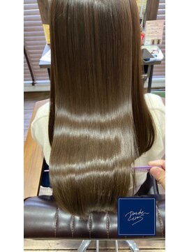 パドトロワ(Pas de trois) 髪質改善トリートメント【グラメント】極上の艶体験