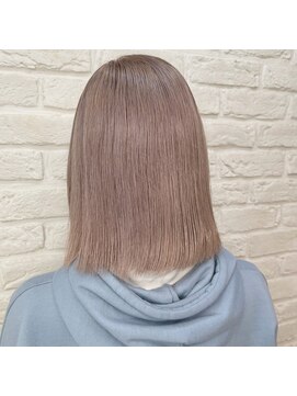 アンククロス 表参道(ANKH CROSS) ハイトーンパールグレー