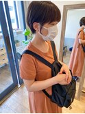 くびれ丸みショートボブレイヤー大人可愛いグレージュオン眉