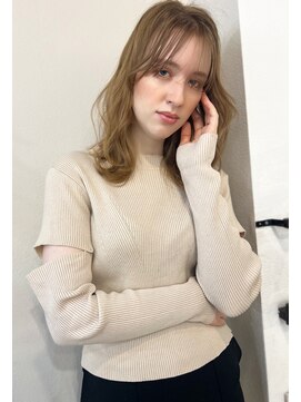 マリアバイアフロート(Maria by AFLOAT) 【山田】ミルクティーベージュハイライト無造作ミディ