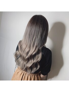 ニーナ ヴィジョン(NINA visioN) プルエクステ