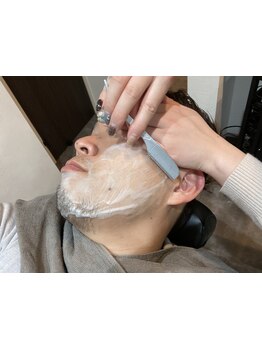 シェービングやお顔周りのフェイシャルメニューも豊富にご用意◎清潔感のある好印象スタイルが叶う。