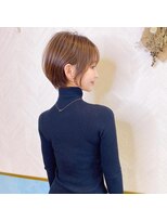 ロンド ストラーダ 心斎橋(Lond strada)&nbsp;ショート×ハイライト白髪ぼかし×シルキーベージュ[心斎橋]