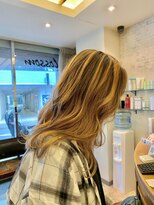 ブロッサム 保谷(Blossom) 20代30代ダブルカラーブリーチ立体感グラデーション透明感