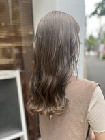 ロイド(Royd.)&nbsp;柔らかミルキーベージュ　新宿御苑前、四谷三丁目