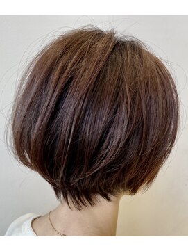 ハルキ ミナト ジャパン オオサカ(HARUKI MINATO japan OSAKA) 40代50代小顔似合わせカットくびレイヤーエモージュ大人可愛い