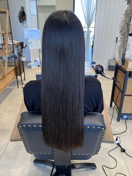 エクファ ヘアエステアンドスパ(ex-fa hair esthe&spa) 黒髪/グレーベージュ/レイヤーロング/酸性ストレート/髪質改善