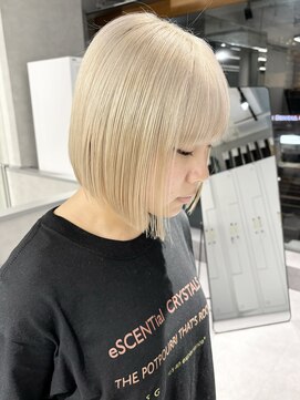 ファイブバイジエクト 堀江(FIVE by The Ect) 似合わせカット　ダブルカラー　トリートメント