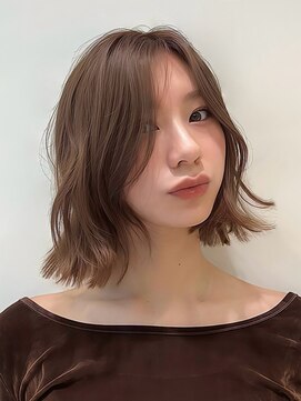 ノイ(noi) 顔周りレイヤーカットくびれヘアミルクティーベージュカラー