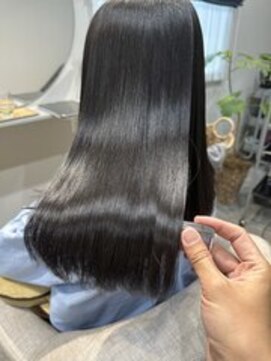 モンヘアー(mont hair) 髪質改善トリートメント、縮毛矯正で艶髪へ