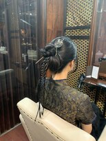 ユーアールアルシュ(UR Arche) 三つ編みカチモリアレンジ