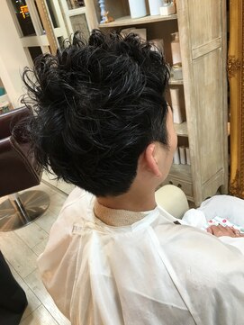 ハグエヴェック(HUG AVEC) 大人のツーブロック