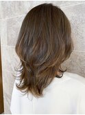 20代30代40代 アッシュベージュ 大人かわいいひし形くびれ