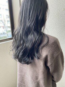 ヌメロオオサカ(Numero OSAKA) 透明感◎ディープグレー