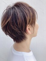 ヴァロ(Valo)&nbsp;ふんわりお洒落ショート/襟足スッキリ／耳掛けショート