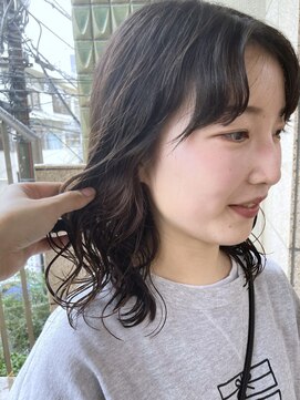 ゴーズゴー 吉祥寺(e)店(go s go) ミディアムウルフ/ニュアンスパーマ/ブリーチなしインナーカラー