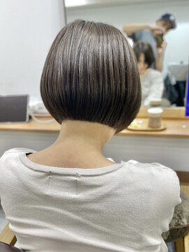 ランプ(Lamp) バレイヤージュ髪質改善レイヤー透明感白髪染めグレージュ中野