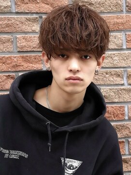 アーリー(Ali'i) ソフトツイストパーマ刈り上げ2ブロック前下がりマッシュ