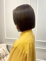 切りっぱなしボブ／大人ボブ／外ハネボブ／明るめ白髪染め