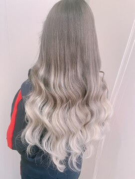 ディー エメ(D-aimer-) グラデーションシルバーエクステ