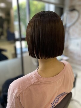 マニッシュ 三鷹駅前店 ミニボブ×スモーキーカラー