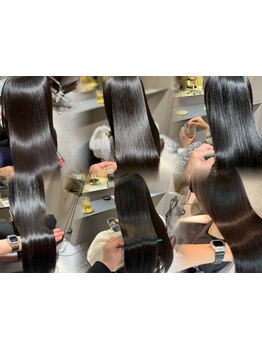 自然な仕上がり！ワンランク上の艶髪ストレート！ダメージレスな髪質改善縮毛矯正で理想を実現！