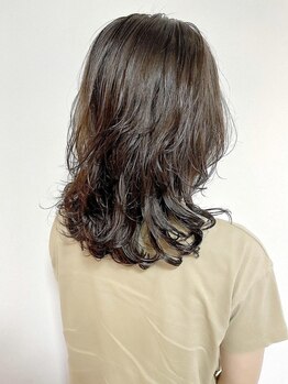 エマヘアープラス 下郡店(Emma Hair plus)の写真/【下郡北】大人女性の髪を美しくするために…☆髪へのダメージを最小限に抑えたパーマで理想のスタイルに♪