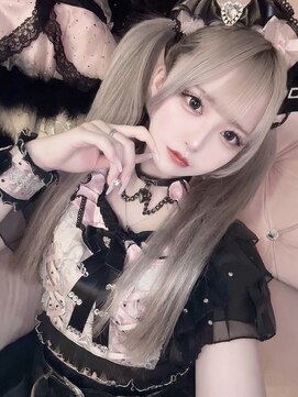 ドットハリス(.Hallis) ハイトーン/ホワイトシルバー/髪質改善