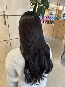 アドラーブル 万代店 (adorable) 10代20代30代大人可愛い韓国風ブルーブラックヨシンモリヘア