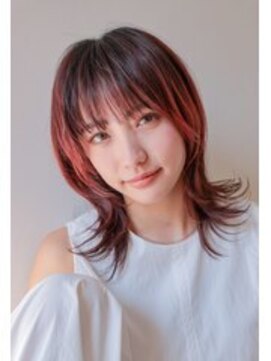 ソレイユトウキョウシブヤ(SOLEIL TOKYO shibuya) ミディアム顔周りレイヤー外ハネレイヤー