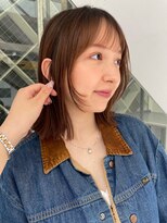 顔まわりカットレイヤーボブ外はねボブ暖色ブラウンベージュ