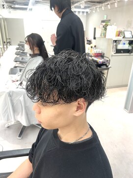 スイ 松戸(SUI) 刈り上げマッシュ×波巻きパーマ【松戸/柏】