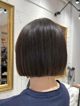 リビュー(re view) 《re view MIRU》ミニボブ/アッシュカラー