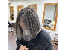 ヘアーアンドメイクビィフォー(hair&make b four)の雰囲気（白髪染めを使わない、脱白髪染めハイライト）