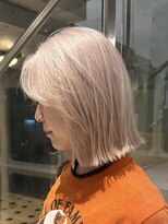 ヲタク 渋谷 代官山 恵比寿(wotaku.) ホワイトミルクティーハイトーン切りっぱなしボブケアブリーチ