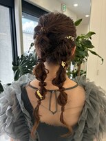 リフ(LIF by MIRROR TALK)&nbsp;大人かわいいツイン編み下ろし
