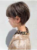 マッシュショート、アッシュブラウン、シースルーバング